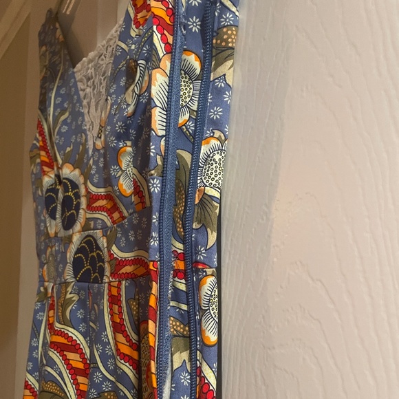 Hearts & Roses London Floral Retro Dress, Fit & Flare, USA Size 6, UK 10 - Picture 7 of 9